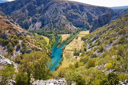 Zrmanj和Krup河口峡谷的野外景观内陆达马提亚河croati图片