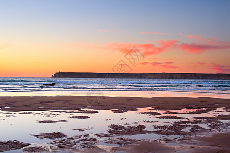 在Portugal海滨日落图片
