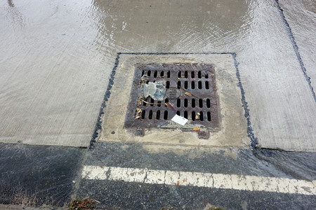 公路上排水罩图片