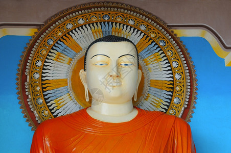 寺庙的布丁佛像图片