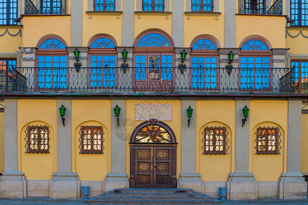 十六、十九世纪TTF的宫殿和公园合奏。在奈斯维什，奈斯维什属于第一纵坐标尼古拉斯克里斯托弗拉齐威尔孤儿”（1549-1616）。图片