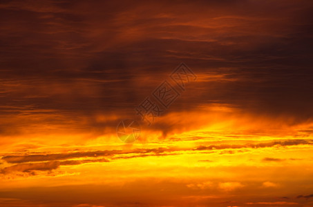 彩色橙日落天空背景图片