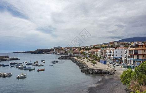 金丝雀码头亚特兰海卡纳里群岛西班牙的特纳里费岛海岸的城市坎达利亚canryislndpin背景