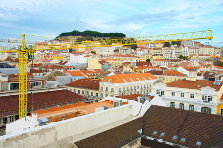 多彩建筑在一个古老城镇利斯本的建筑活动Portugal背景