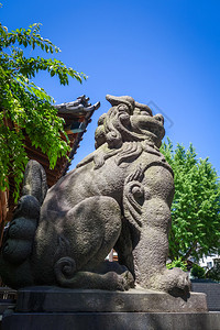 乌希济玛神庙的狮子雕像图片