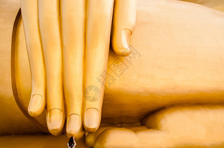 伟大的布戴达雕像女人和她的信仰对安突省泰王国的信仰图片