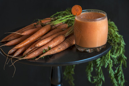 健康的饮食，新鲜的胡萝卜，优质维C背景图片