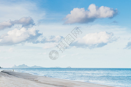 泰国普拉丘布希里汗多云天塔酒ae海滩的广阔景色图片