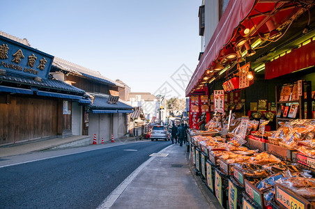 与日本零食店和餐馆一起购物街纳里塔桑高清图片素材