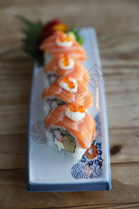 寿司三文鱼日本菜图片