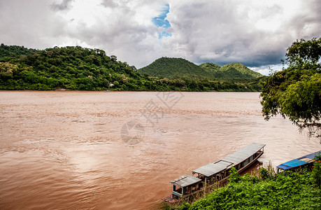 老挝琅勃拉邦的湄公河图片