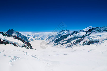 巨大的冰河山地雪的风景苏维埃兹兰背景图片