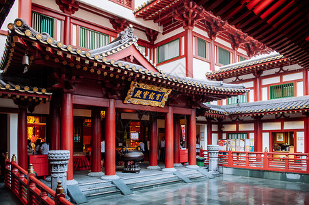 2013年月8日第段203年雪茄瓷砖屋顶台华镇雨天带有唐氏王朝建筑风格的图片
