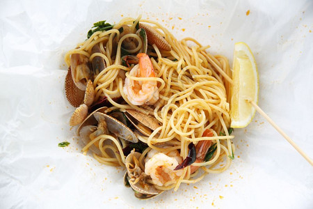 海产意大利面有蛤虾意大利食品图片