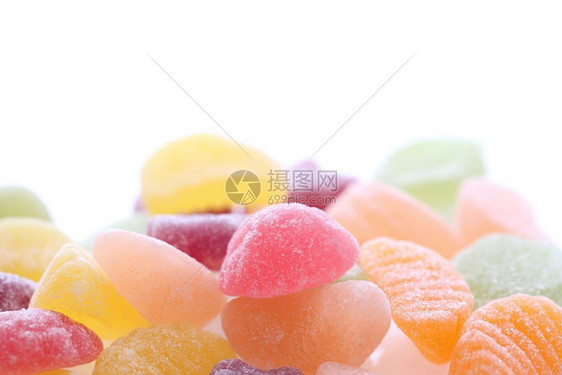 在白色背景中分离的果糖图片