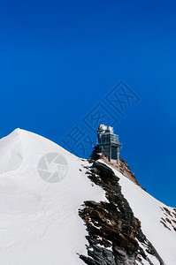 斯芬克观察甲板塔的全景位于欧洲的雪山峰位于斯威兹兰的雪山峰图片