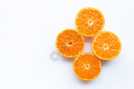白色背景的橙水果复制空格图片