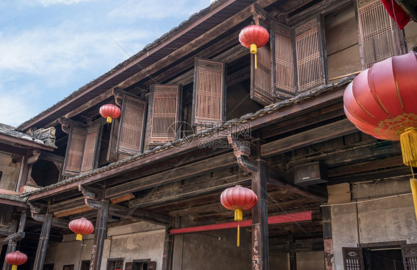 在Xiamen附近的usco遗址上装饰传统灯笼Huanesco世界遗产址的Tulo社区上层楼图片