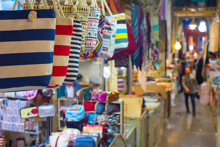 特赫兰大集市多彩的纺织手工艺店前台袋伊兰背景图片
