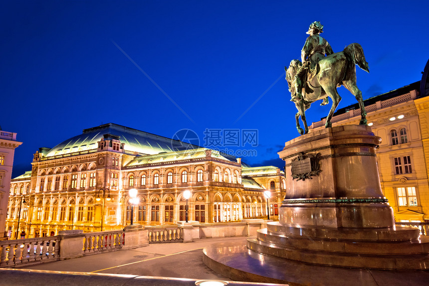 Viena州立歌剧院广场和建筑夜景奥地利首都图片