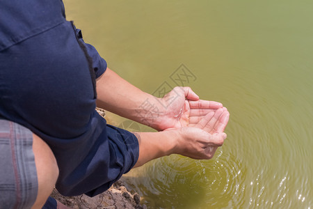 尼日利亚A干旱中的水手背景