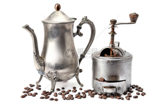 旧咖啡壶研磨机和白底豆图片