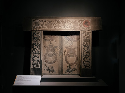 2019年月4日 019年邦科克泰兰-琴圣光天皇墓石门图片