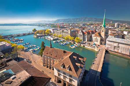 苏黎世和利马特河水边空中观察瑞士最大的城市图片