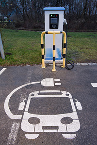 电动车辆充站在停场的标志图片