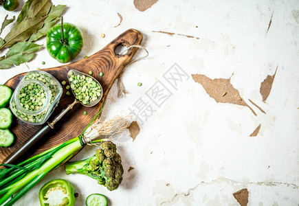 健康食品绿色蔬菜和草药绿色蔬菜和草药图片
