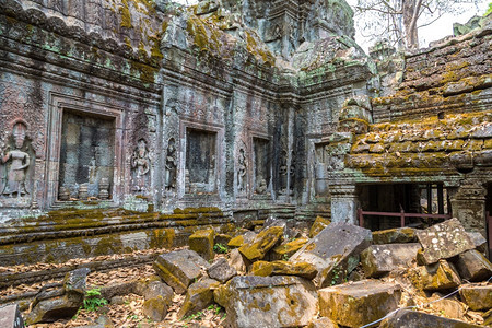 塔普罗姆寺庙的废墟是夏日Cambodi的夏日Semsar的复杂Agkorwat古寺图片