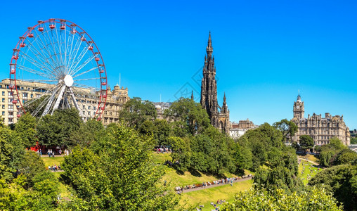 爱丁堡的沃尔特斯科纪念碑在一个美丽的夏日苏格兰统一的王国图片
