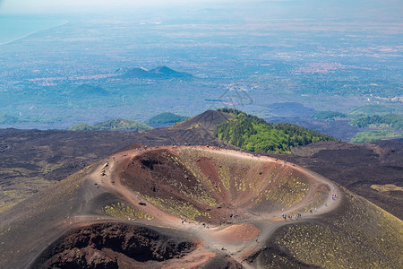 在一个美丽的夏日里以西意大利的火山等量图片