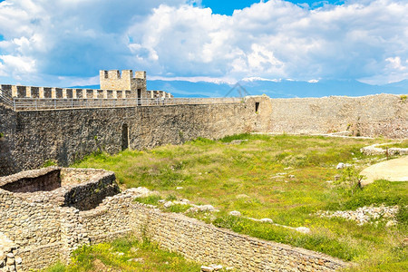 古老的堡垒废墟在奥赫里德的TzarSmuel在美丽的夏日曼塞多尼亚图片