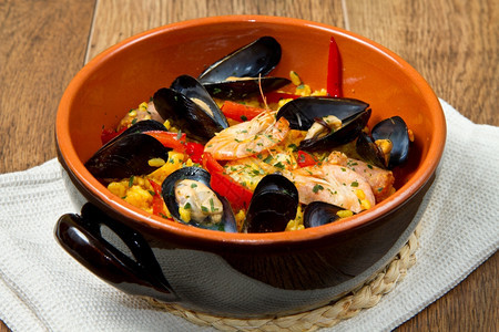 传统食谱Seafood西班牙派拉图片