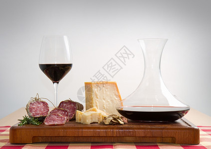 意大利葡萄酒干酪和红酒背景