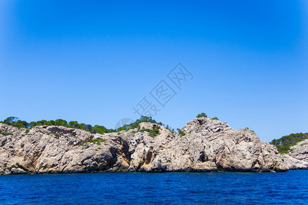 马赫卡岛峡谷和海岸图片