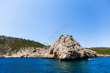 马赫卡岛峡谷和海岸图片