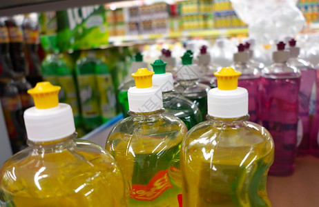 在超市清洁液体洗涤剂的范围图片