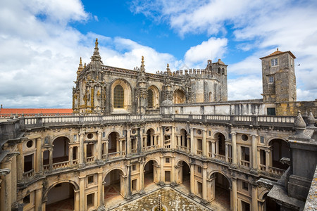 葡萄牙里斯本基督托马尔圣殿修道院空中景象图片