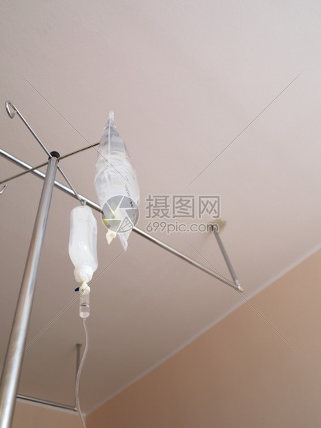 医院内注射瓶中含有iv静脉注射溶液的剂高清图片下载-正版图片