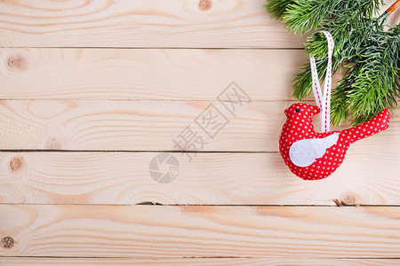 圣诞节背景木制桌子上的圣诞装饰图片