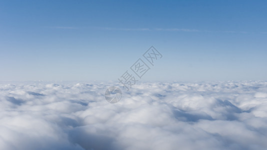 天空中的云朵图片背景图片