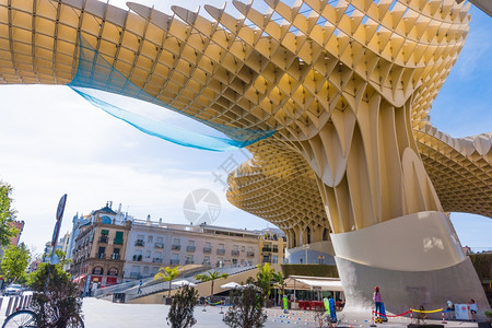 SEVILLASPAINMAY09215年月9日西班牙塞维利亚Encarnacion广场地铁抛石JMayerH建筑师由带有聚氨酯图片