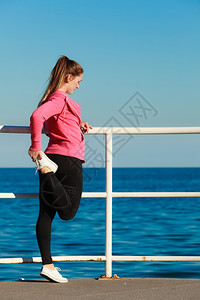 记者评海港：虽伤病满营但541阵型防守有针对性，进攻端不保守