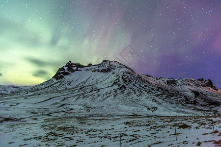 冰岛维克的北极光图片
