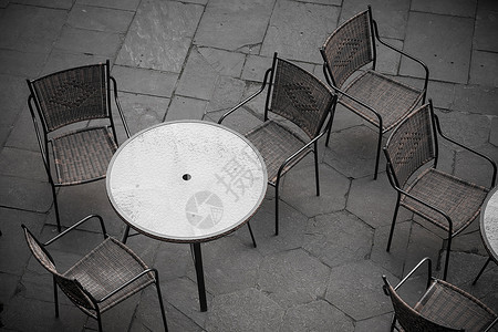 欧洲城市街头咖啡桌椅背景图片