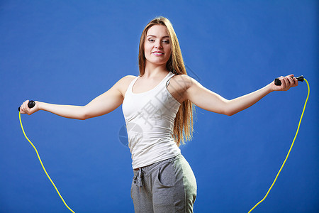 南通队长第五罚被泰州门将扑出，泪洒赛场！身后泰州全队疯狂庆祝