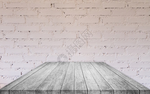 透视黑白木桌顶上咖啡店装饰砖墙图片