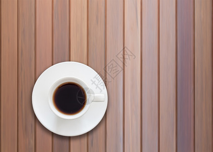 白色木背景的新鲜咖啡杯顶端视图图片